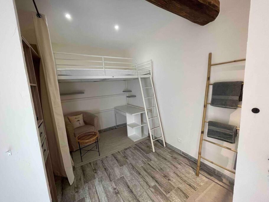 Toulon: Superbe Appartement Atypique 2 Chambres מראה חיצוני תמונה